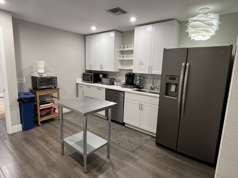 533 Northlake Blvd, North Palm Beach, FL à louer - Photo de l’immeuble – Image 2 sur 6