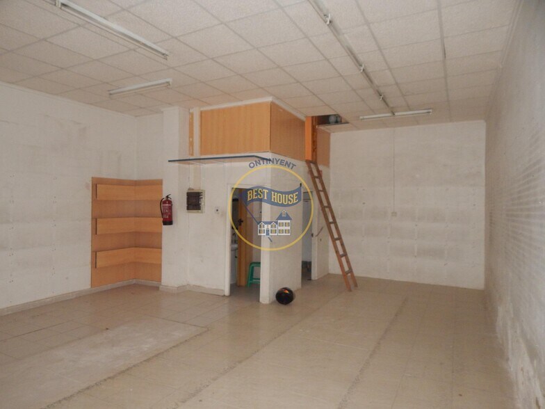 Local commercial dans Ontinyent, Valencia à vendre - Photo de l’immeuble – Image 3 sur 9