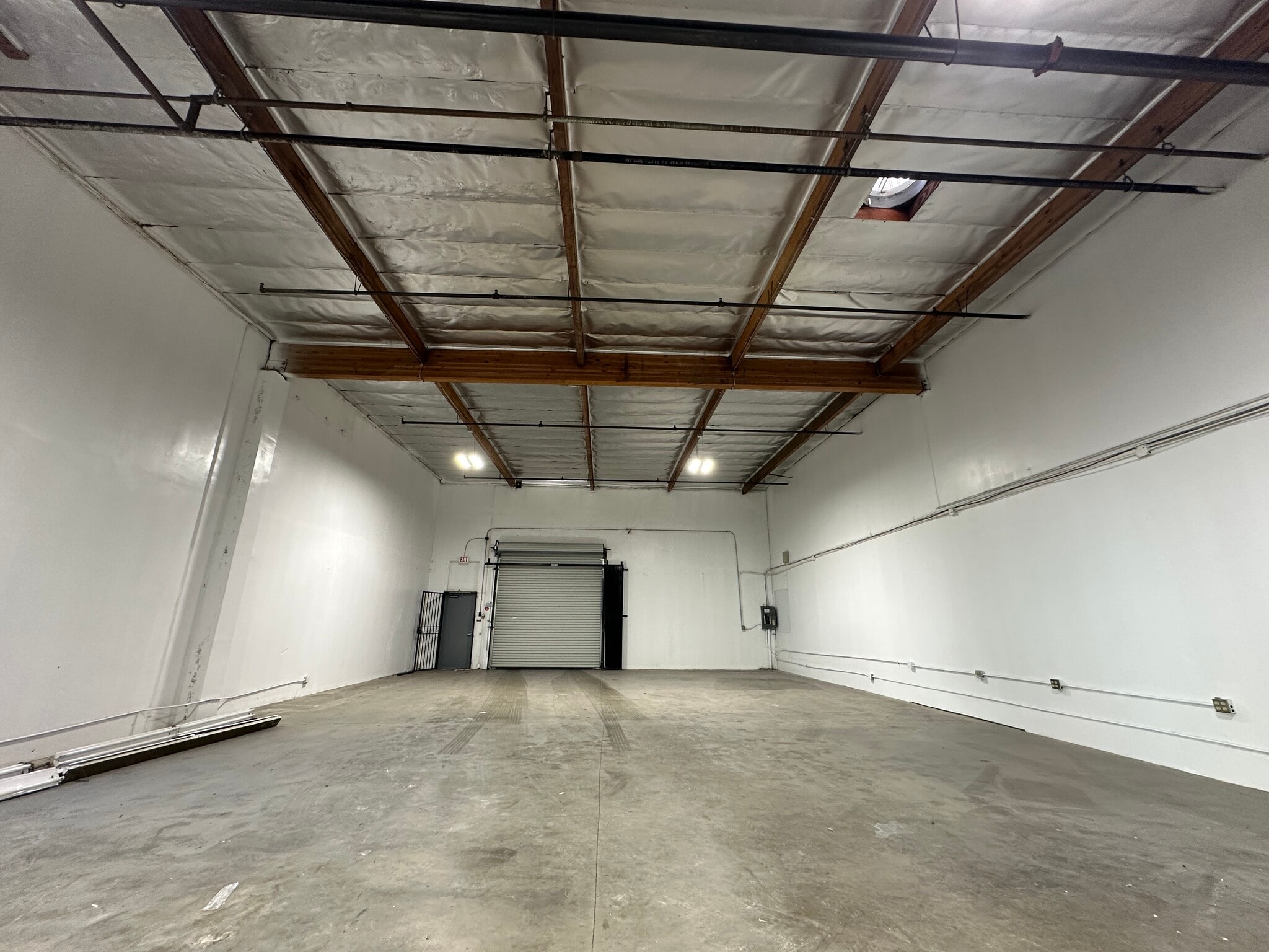 14525 Valley View Ave, Santa Fe Springs, CA à louer Photo intérieure– Image 1 sur 10