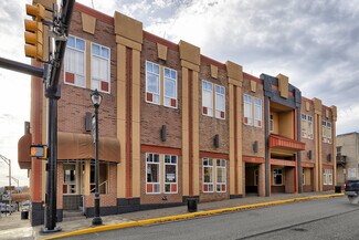 Plus de détails pour 911 Ligonier St, Latrobe, PA - Bureau à vendre