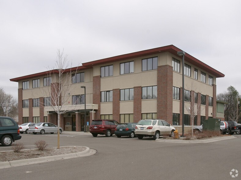 1912 N Lexington Ave, Roseville, MN à vendre - Photo de l’immeuble – Image 2 sur 4