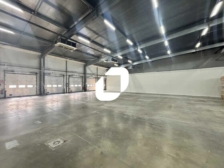 Bureau dans Bordeaux à louer - Photo de l’immeuble – Image 2 sur 4