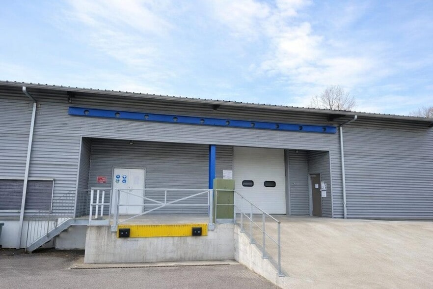 Local d’activités dans Limoges à louer - Photo de l’immeuble – Image 1 sur 1