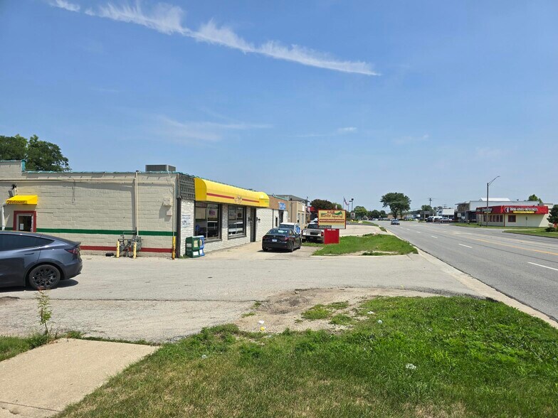 1340 Ogden Ave, Downers Grove, IL à vendre - Photo de l’immeuble – Image 2 sur 13