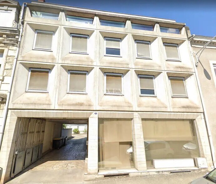 Bureau dans Périgueux à vendre - Photo de l’immeuble – Image 2 sur 5