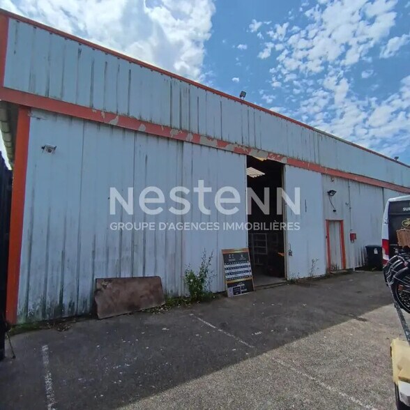 Industriel/Logistique dans Theix à louer - Photo de l’immeuble – Image 3 sur 4