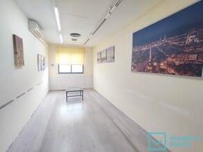 Local commercial dans L'Hospitalet de Llobregat, Barcelona à louer Photo intérieure– Image 2 sur 13