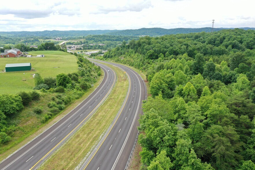 Route 14, Mineral Wells, WV à vendre - Photo de l’immeuble – Image 2 sur 7