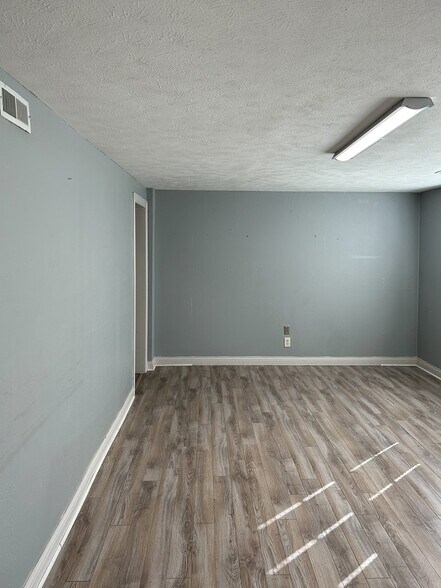 4210 S 33rd St, Lincoln, NE à vendre - Photo de l’immeuble – Image 2 sur 11