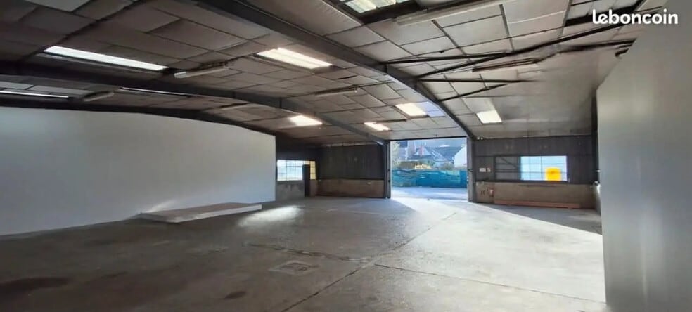 Local d’activités dans Nogent-sur-Oise à louer - Photo intérieure – Image 2 sur 6