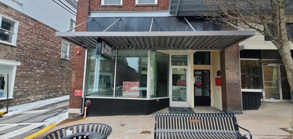 100-114 N Allegheny St, Bellefonte, PA à louer - Photo de l’immeuble – Image 3 sur 8