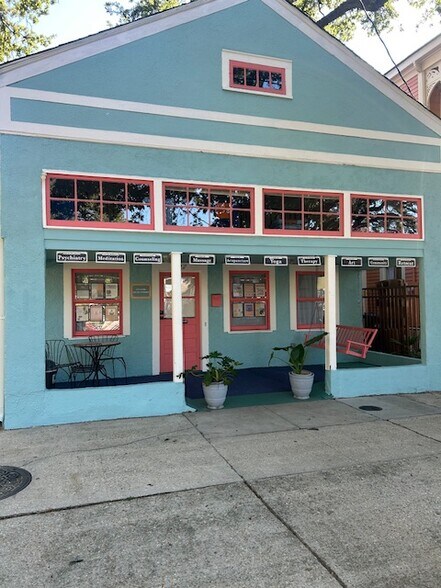 627 Opelousas Ave, New Orleans, LA à louer - Photo de l’immeuble – Image 2 sur 3