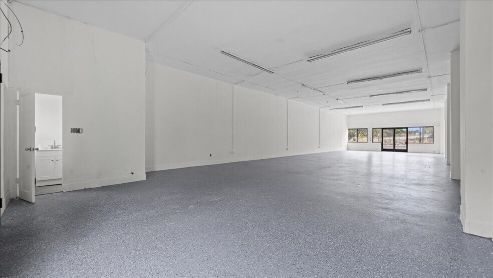 11414 Long Beach Blvd, Lynwood, CA à vendre - Photo de l’immeuble – Image 3 sur 24