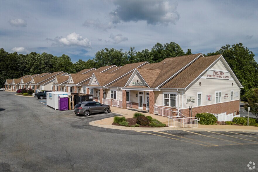 301-306 Steeple Chase Dr, Prince Frederick, MD à vendre - Photo de l’immeuble – Image 3 sur 4