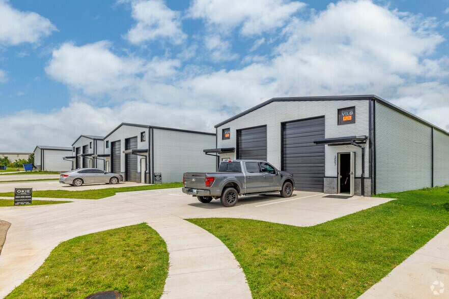 3003-3005 N Park Dr, Stillwater, OK à vendre - Photo de l’immeuble – Image 3 sur 18