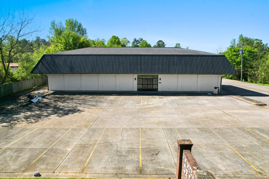 3325 University Blvd E, Tuscaloosa, AL à louer - Photo de l’immeuble – Image 1 sur 12
