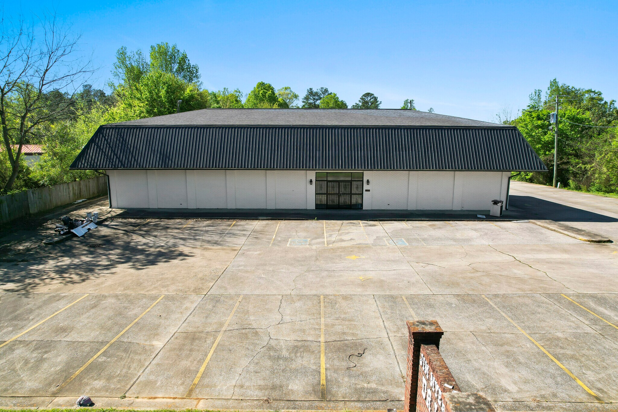 3325 University Blvd E, Tuscaloosa, AL à louer Photo de l’immeuble– Image 1 sur 13