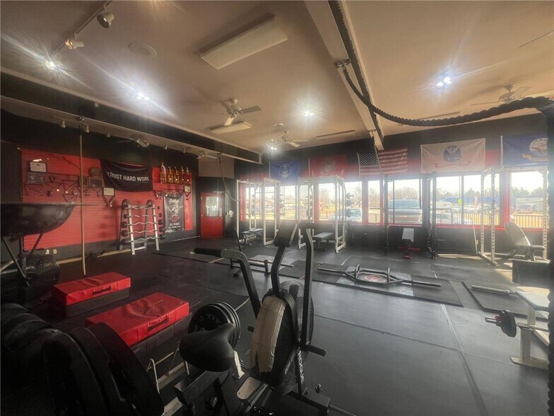 105 S Mantorville Ave, Kasson, MN à vendre - Photo intérieure – Image 3 sur 32