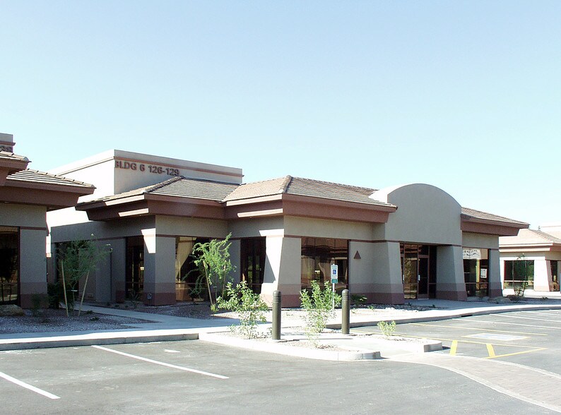 1830 S Alma School Rd, Mesa, AZ à louer - Photo de l’immeuble – Image 3 sur 27