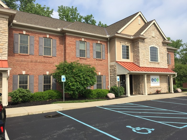 5084 Wooster Rd, Cincinnati, OH à vendre - Photo principale – Image 1 sur 20