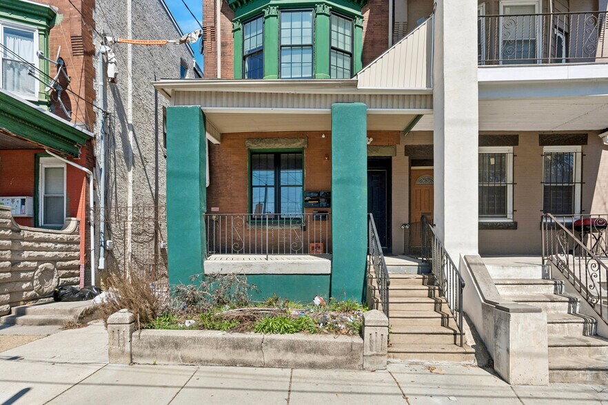 4139 W Girard Ave, Philadelphia, PA à vendre - Photo de l’immeuble – Image 2 sur 14
