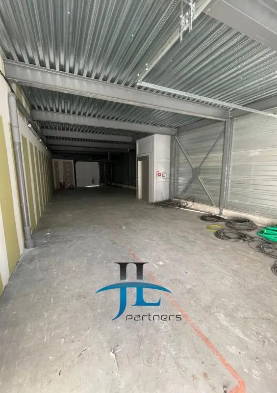 Plus de détails pour 10 Rue De La Canave 33650 Martillac, Martillac - Industriel/Logistique à louer