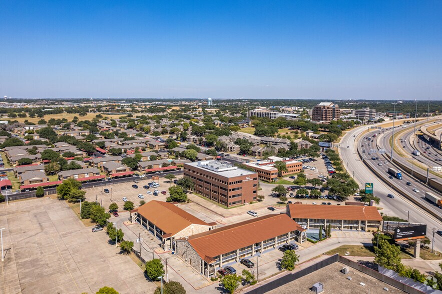 8713 Airport Fwy, North Richland Hills, TX à louer - Aérien – Image 3 sur 23