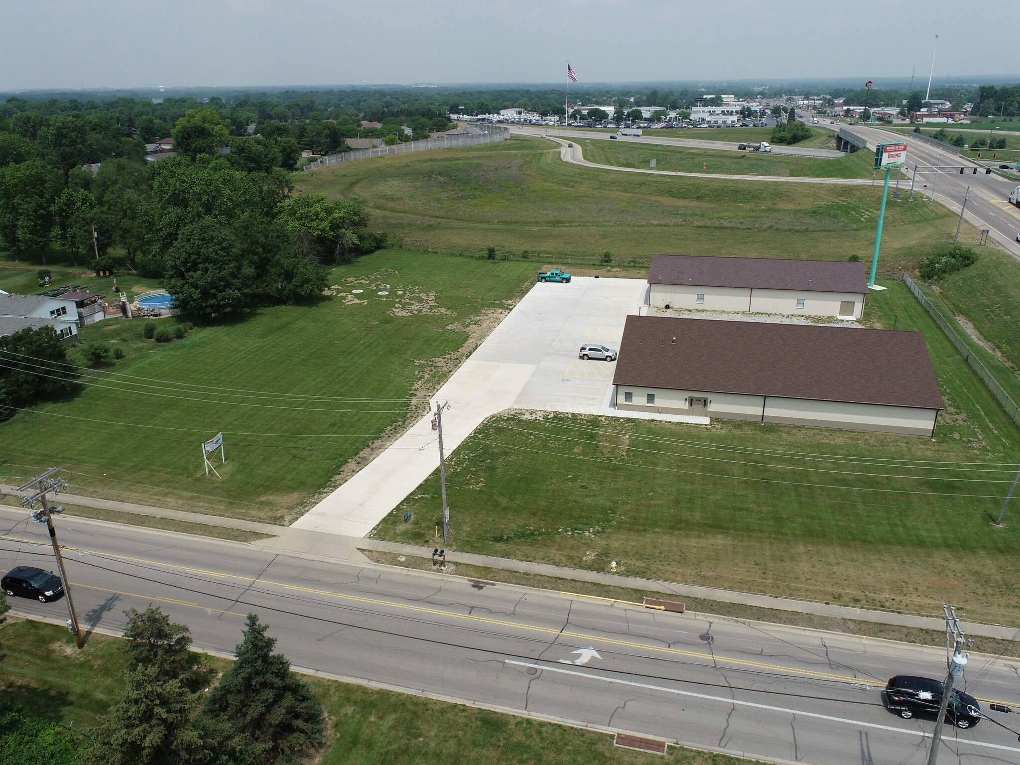 65 W Kessler Cowlesville Rd, Tipp City, OH à louer Photo de l’immeuble– Image 1 sur 3