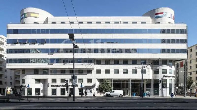 235-235 Cours Lafayette, Lyon à louer - Photo de l’immeuble – Image 1 sur 7