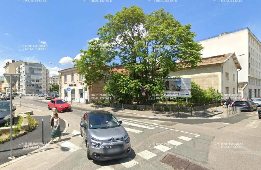 Bureau dans Lyon à vendre - Photo de l’immeuble – Image 1 sur 11