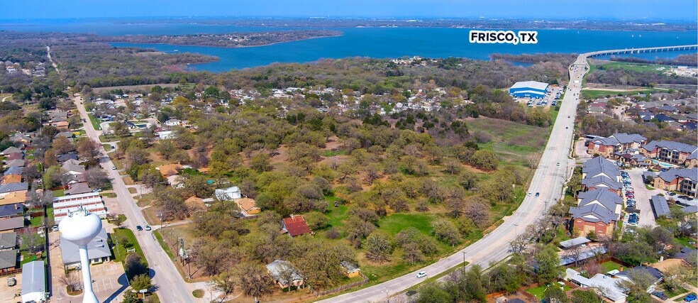 502 N Shady Shores Dr, Lake Dallas, TX à vendre - Photo de l’immeuble – Image 3 sur 7