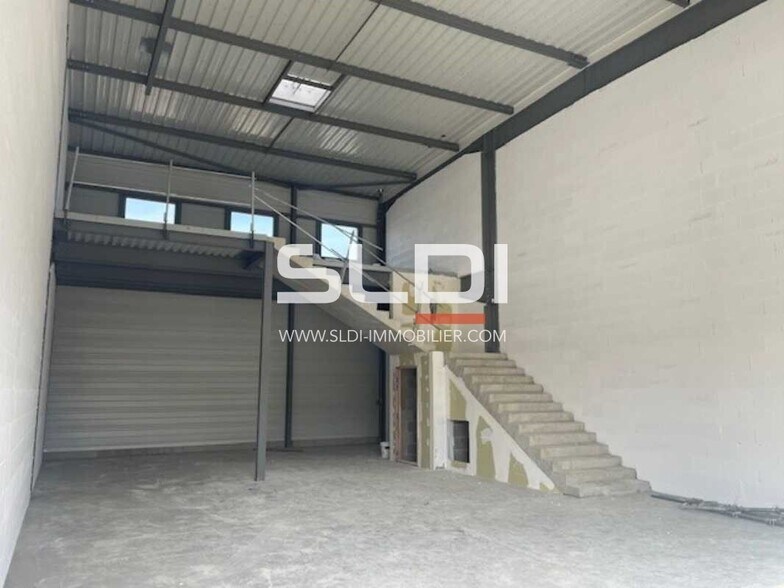 Local d'activités dans Rillieux-la-Pape à vendre - Photo intérieure – Image 3 sur 6