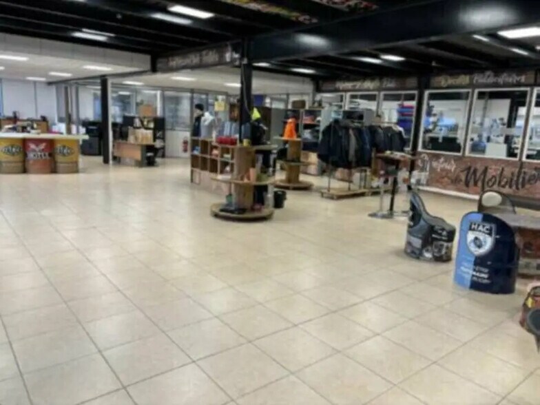 Local d'activités dans Le Havre à vendre - Photo de l’immeuble – Image 1 sur 1