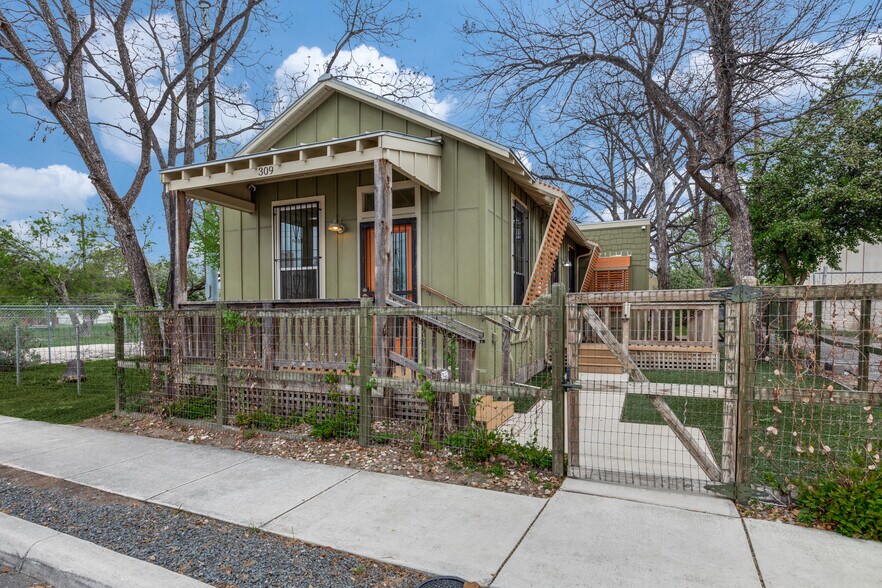 309 Burnet St, San Antonio, TX à louer - Photo de l’immeuble – Image 2 sur 12