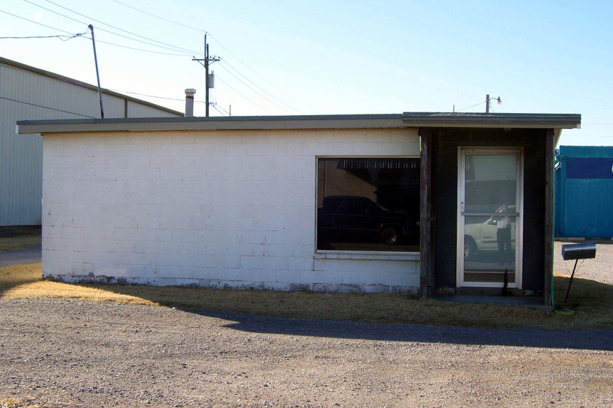 2102 SW Lee Blvd, Lawton, OK à vendre - Photo de l’immeuble – Image 1 sur 6