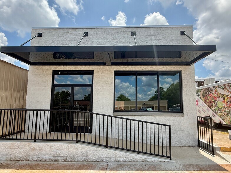 206 Easy Street, Enterprise, AL à louer - Photo de l’immeuble – Image 2 sur 6