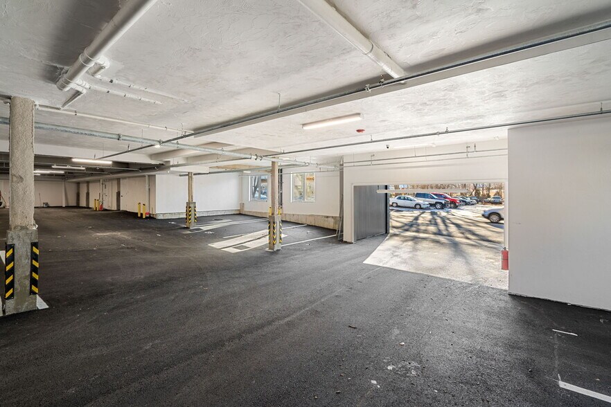 122 Washington St, Weymouth, MA à louer - Photo intérieure – Image 3 sur 4