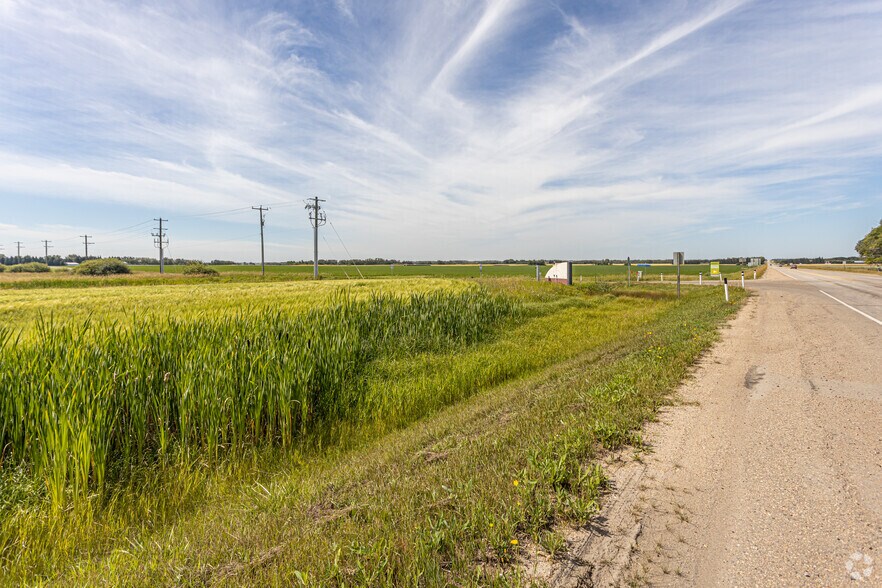 74th St & 50th Ave, Leduc, AB à louer - Photo de l’immeuble – Image 3 sur 3