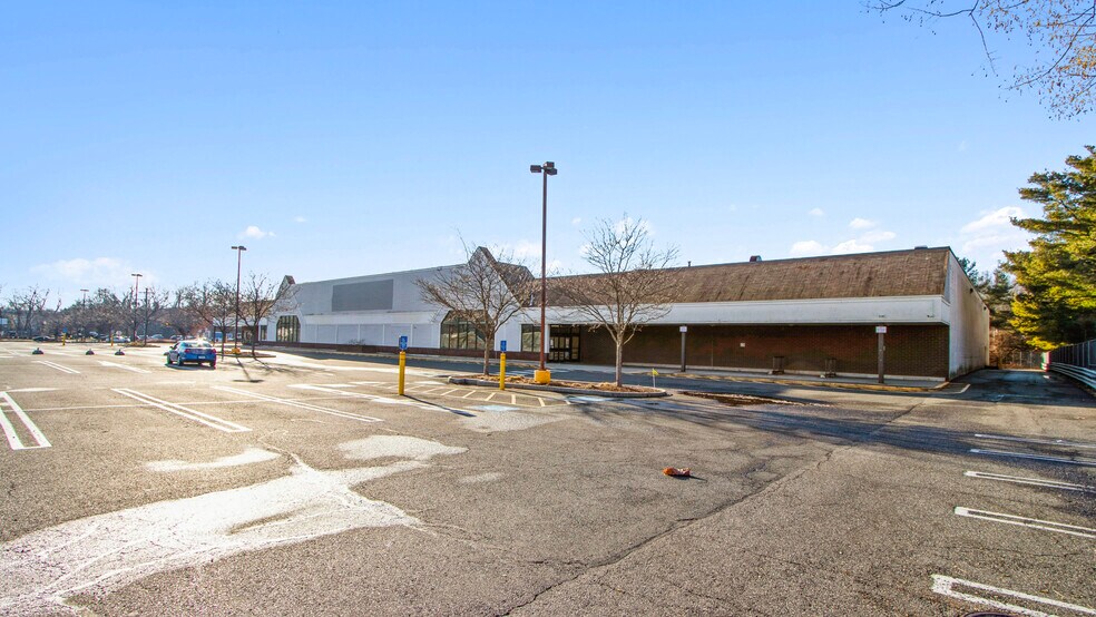100 Division St, Ansonia, CT à vendre - Photo principale – Image 1 sur 3