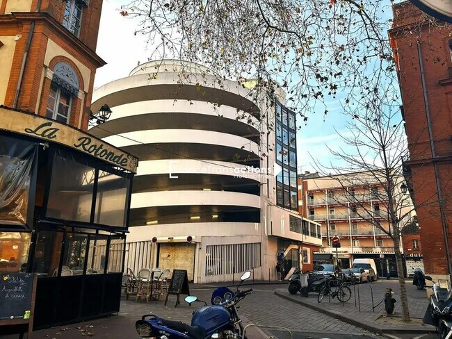 Plus de détails pour Local commercial à louer