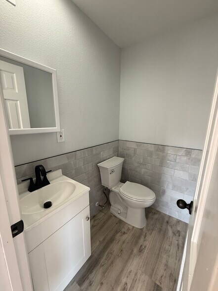 4405 Allison St, Wheat Ridge, CO à louer - Photo de l’immeuble – Image 2 sur 8