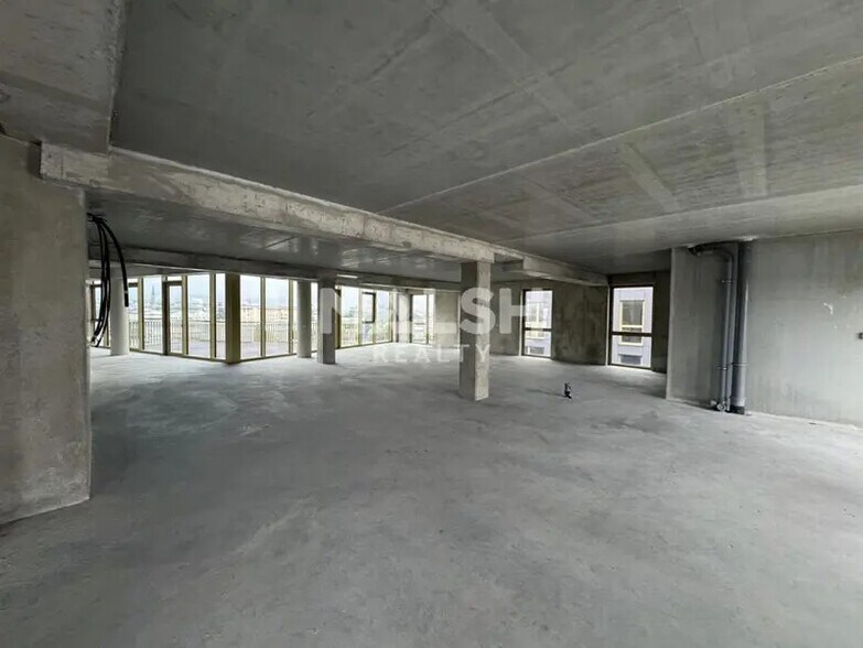 Bureau dans Saint-Étienne à vendre - Photo de l’immeuble – Image 2 sur 3