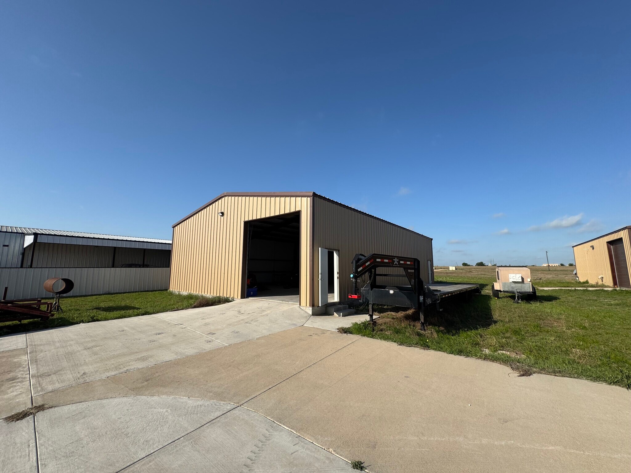 100 Lr Williams Ln, Jarrell, TX à louer Photo de l’immeuble– Image 1 sur 5