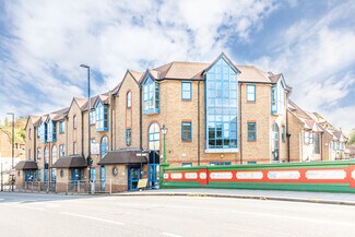 Plus de détails pour 152-154 High St, Brentford - Bureau à vendre