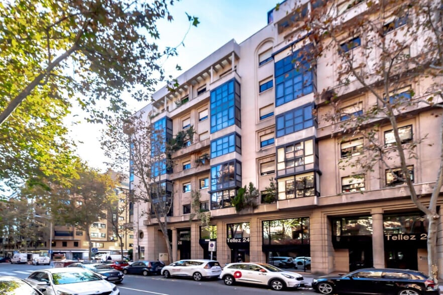 Calle de Téllez, 52, Madrid, Madrid à louer - Photo de l’immeuble – Image 2 sur 2