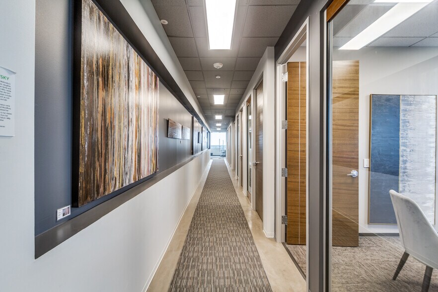 77 Sugar Creek Center Blvd, Sugar Land, TX à louer - Photo intérieure – Image 3 sur 21