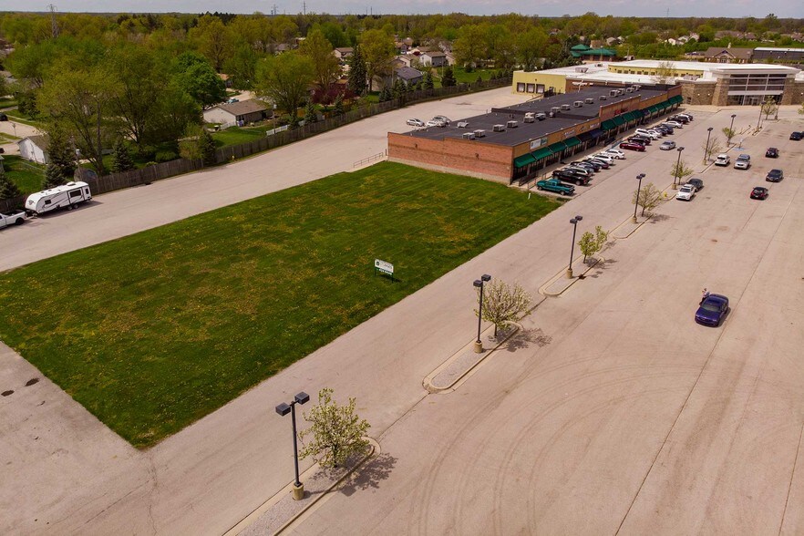 7221 Maplecrest Rd, Fort Wayne, IN à louer - Aérien – Image 3 sur 5