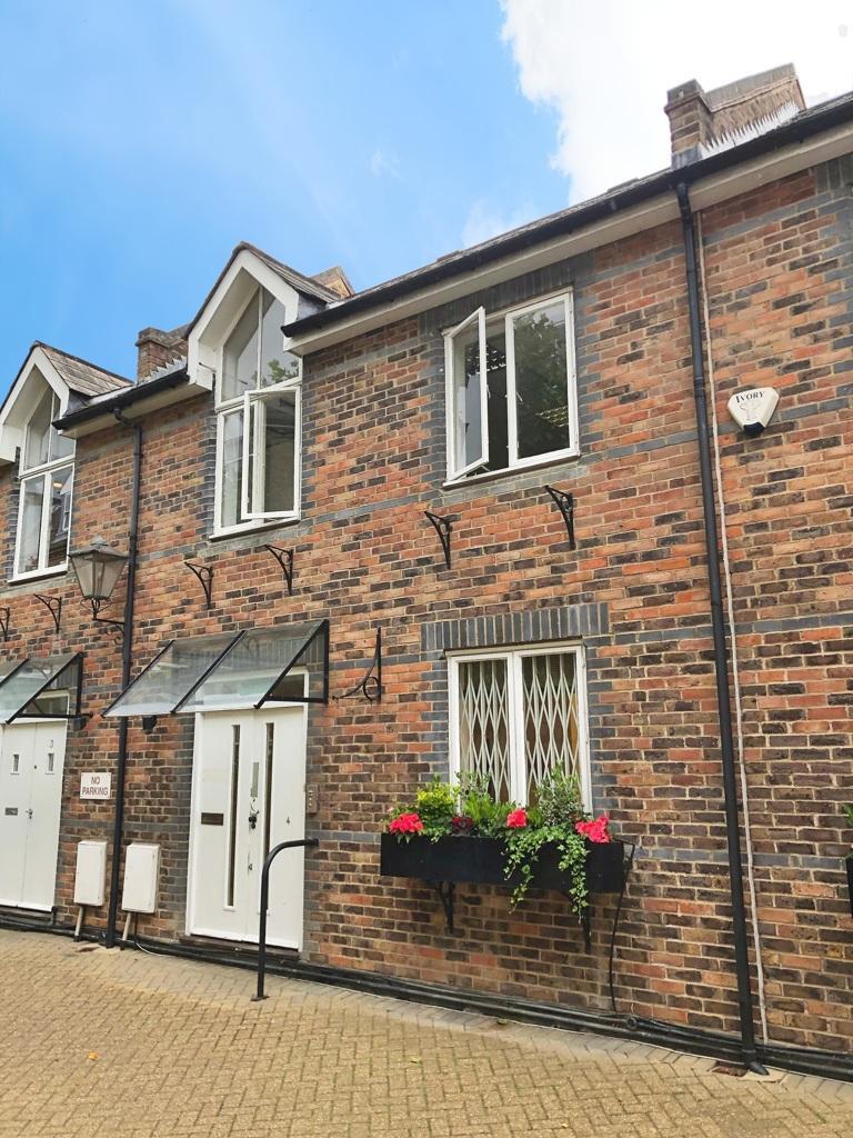 Tremadoc Rd, Londres à louer Photo de l’immeuble– Image 1 sur 9