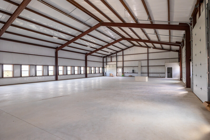 30305 Ranch Road 12, Dripping Springs, TX à vendre - Photo intérieure – Image 1 sur 8