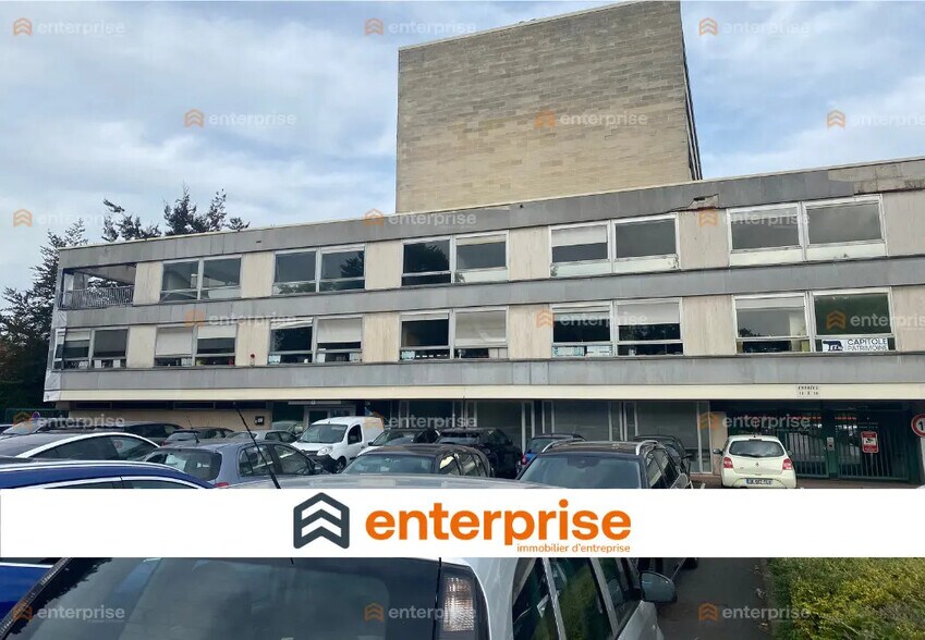 Bureau dans Croix à louer - Photo de l’immeuble – Image 1 sur 9